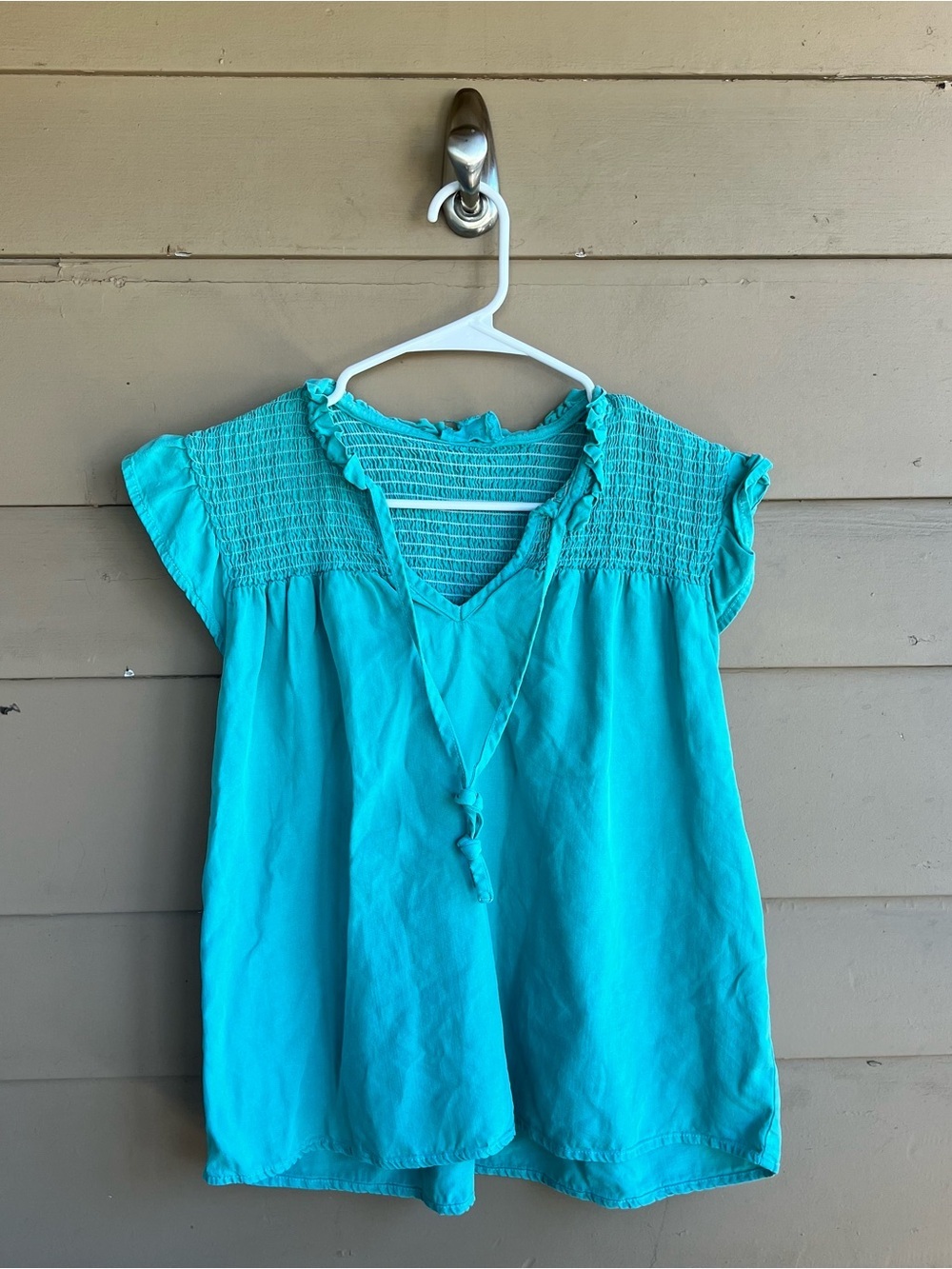For The Republic Green Flutter Sleeve Top Size S